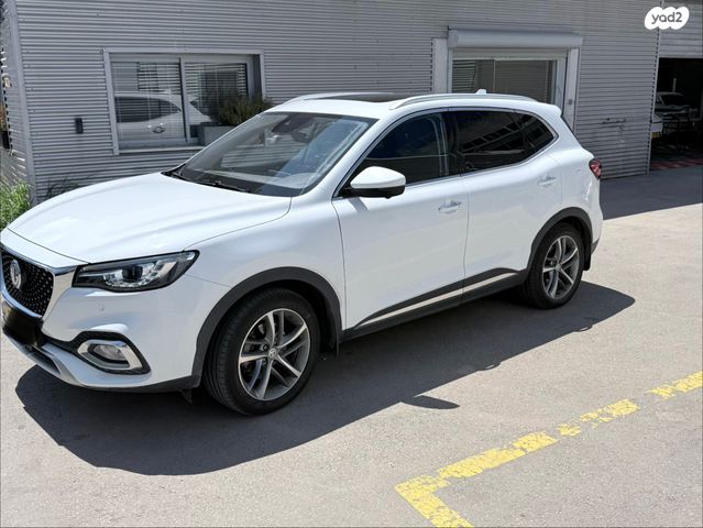 מודעת רכב אם ג'י EHS PHEV