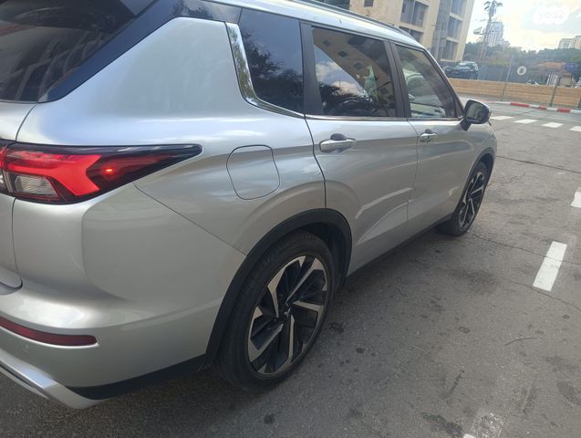 מודעת רכב מיצובישי אאוטלנדר