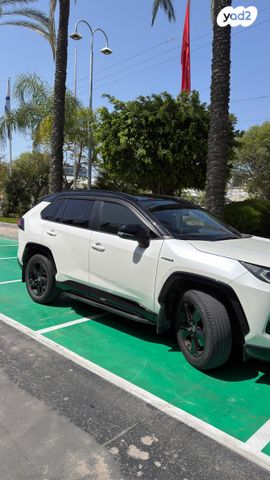 מודעת רכב טויוטה RAV4