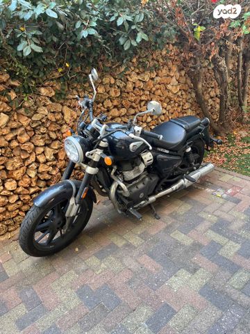 מודעת רכב רויאל אנפילד סופר מטאור 650