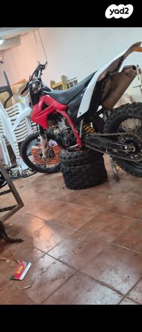 מודעת רכב גאס-גאס EC300F