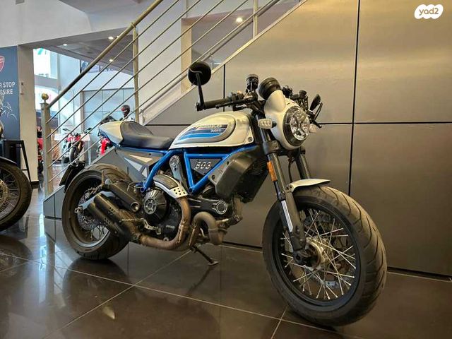 מודעת רכב דוקאטי סקרמבלר קפה רייסר