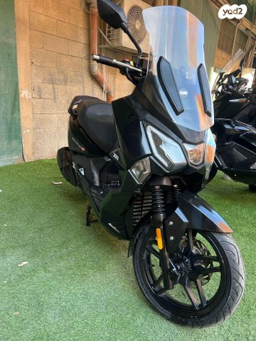 מודעת רכב סאן יאנג JOYRIDE 300