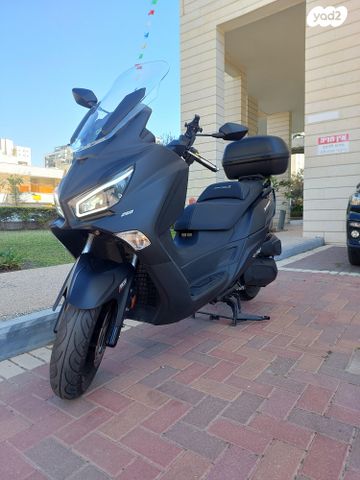 מודעת רכב סאן יאנג ג'וי-מקס Z-250