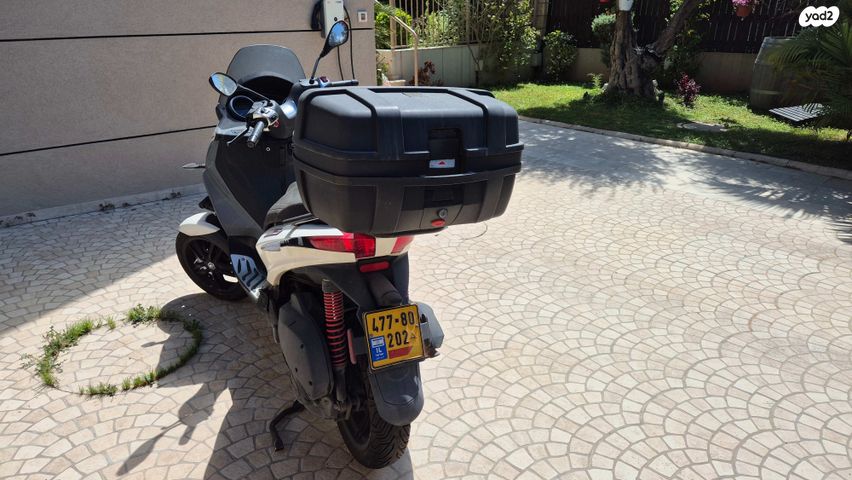 מודעת רכב פיאג'ו MP3 300 HPE 