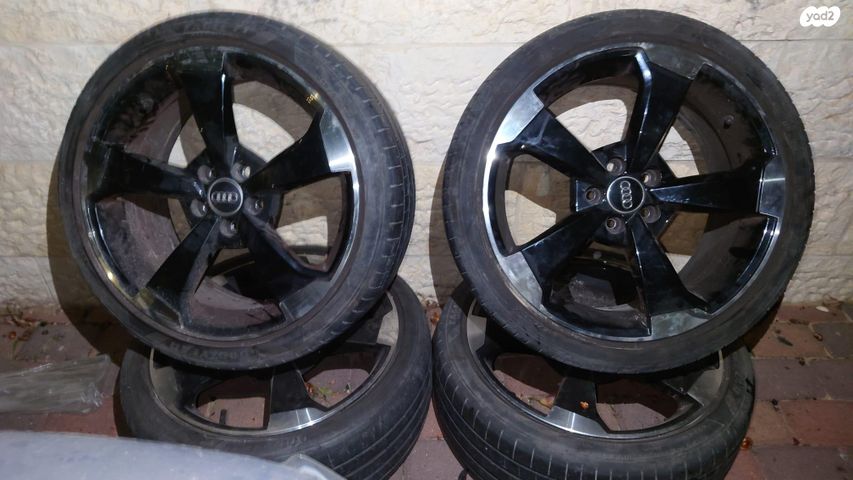 feedItemObj.data.row_1