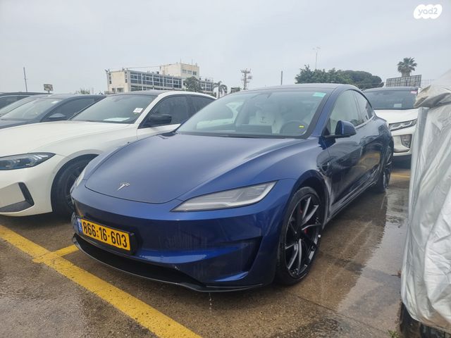 מודעת רכב טסלה מודל 3