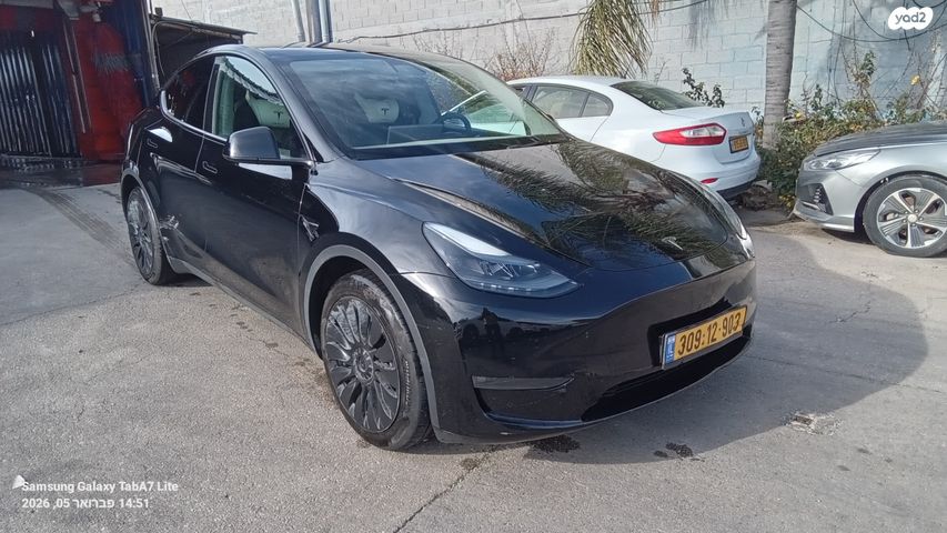 מודעת רכב טסלה מודל Y