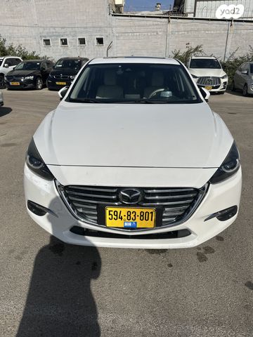 מודעת רכב מאזדה 3