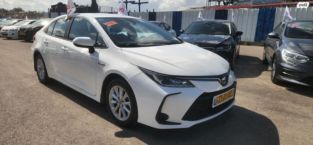 מודעת רכב טויוטה קורולה