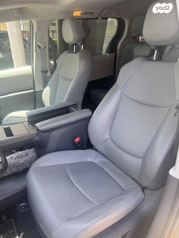 מודעת רכב טויוטה סיינה 2