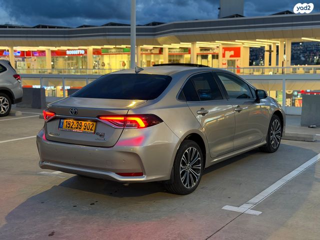 מודעת רכב טויוטה קורולה