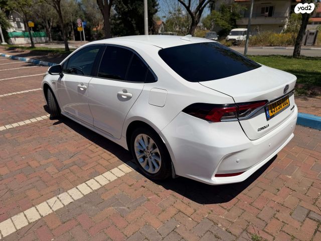 מודעת רכב טויוטה קורולה 2