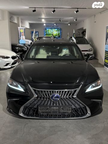 מודעת רכב לקסוס ES