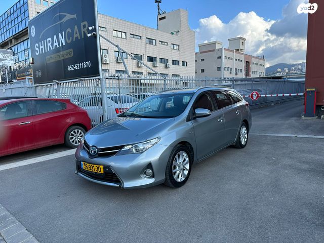 מודעת רכב טויוטה אוריס