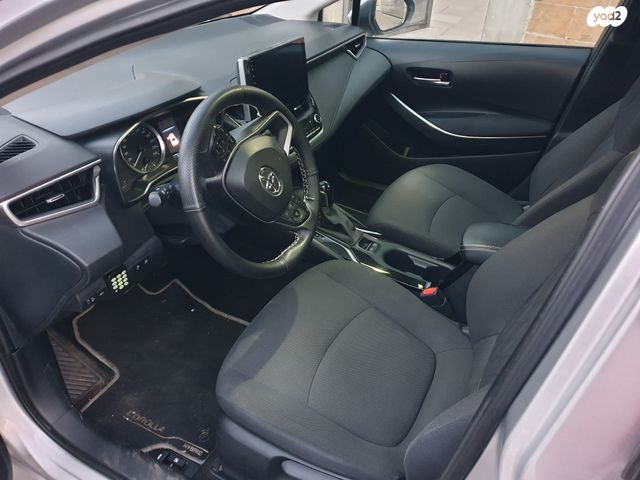 מודעת רכב טויוטה קורולה