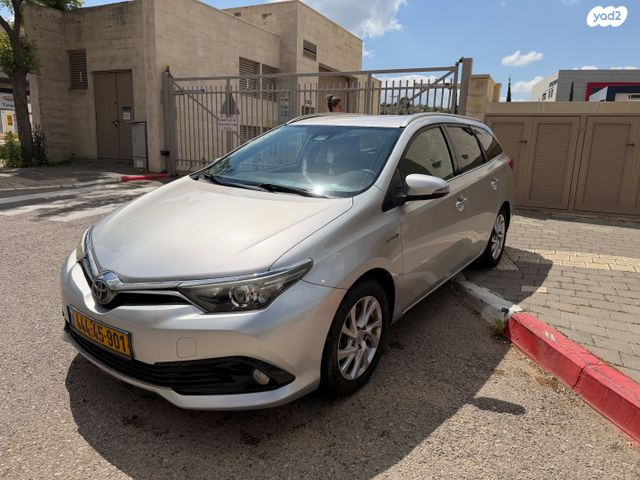 מודעת רכב טויוטה אוריס