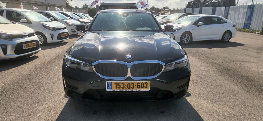 מודעת רכב ב מ וו סדרה 3 1