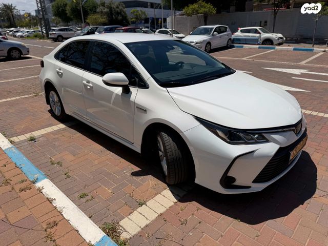 מודעת רכב טויוטה קורולה