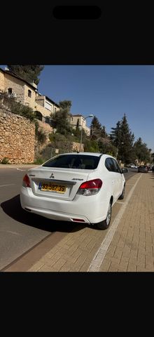 מודעת רכב מיצובישי אטראז'