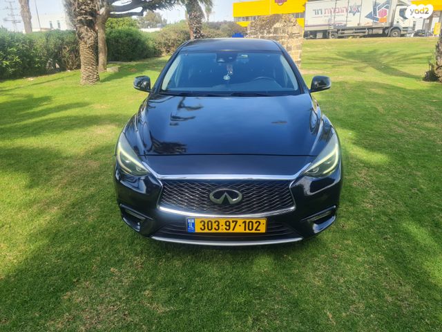 מודעת רכב אינפיניטי Q30