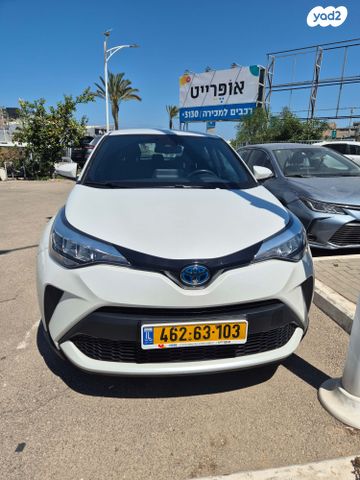 מודעת רכב טויוטה C-HR