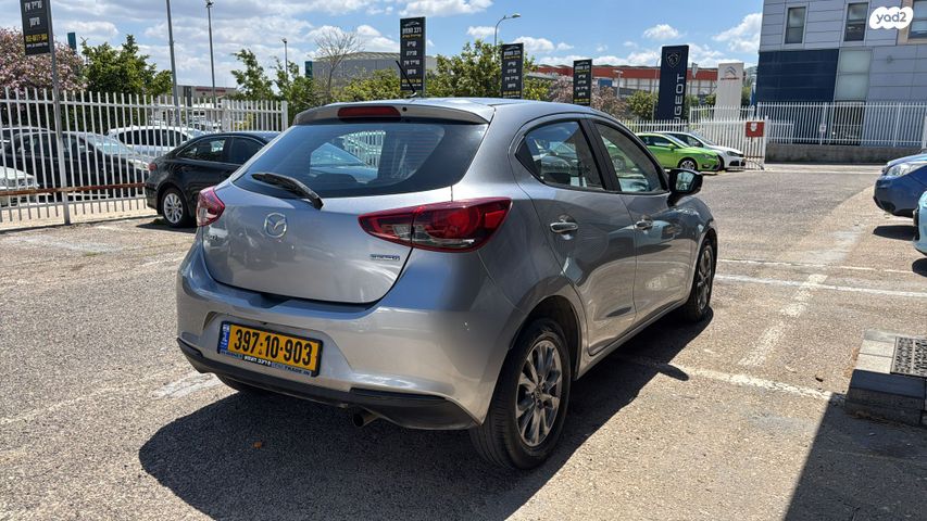 מודעת רכב מאזדה 2 2