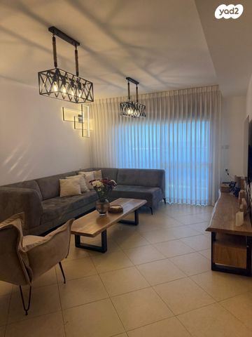 יצחק חכימי 15