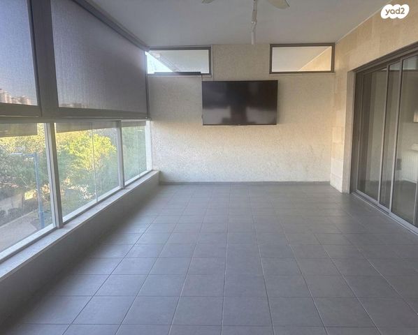 יונה בוגלה 2