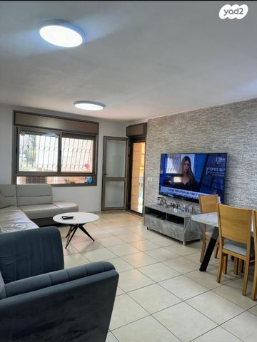 אורי צבי גרינברג 25