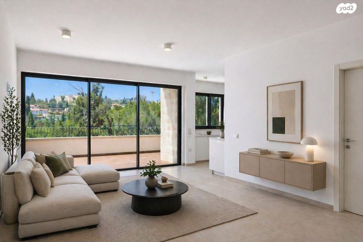 אברהם ניסן 12