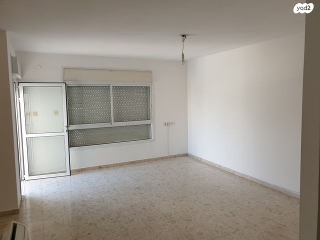 עמק איילון 40