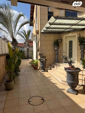 מונטיפיורי 1