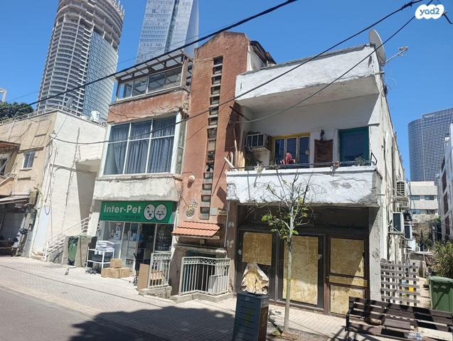 שדרות יהודית 15