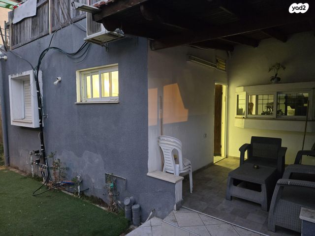 רבקה נוביק 30