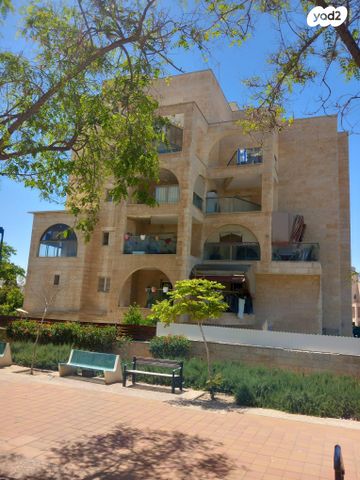 שדרות הערים התאומות 16