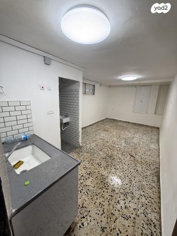 דרך זאב ז'בוטינסקי 147