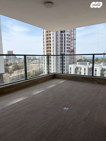 ז'בוטינסקי 43