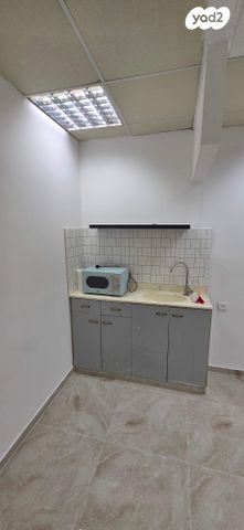 מנחם אוסישקין 28