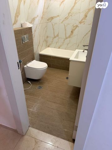 לואי ליפסקי 39