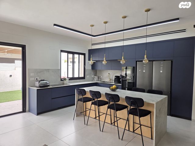 דרך השדות 48