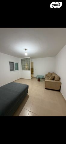 עבד אל רחמן 1