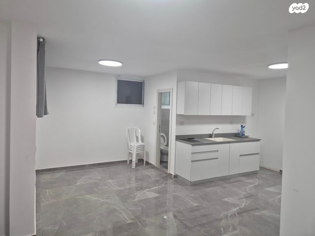 יהושע גיבשטיין 74