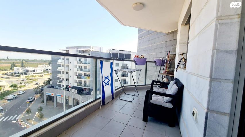 שרה אהרונסון 31