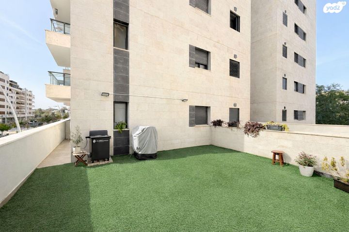 דבורה עומר 7