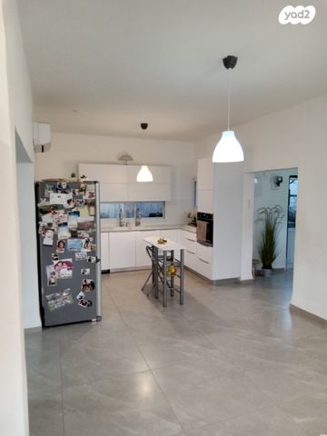 בית פרטי/ קוטג', רכסים