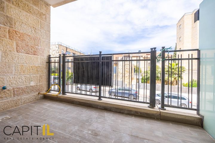 דירה למכירה בירושלים (תיווך) — 3