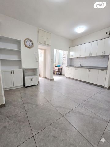 חכמי אתונה 4