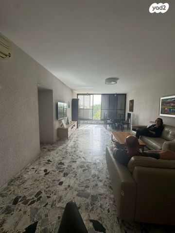 יהודה בורלא 