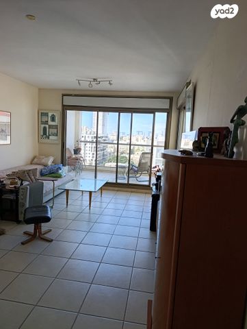 דירה, מרום נווה, רמת יצחק, רמת גן